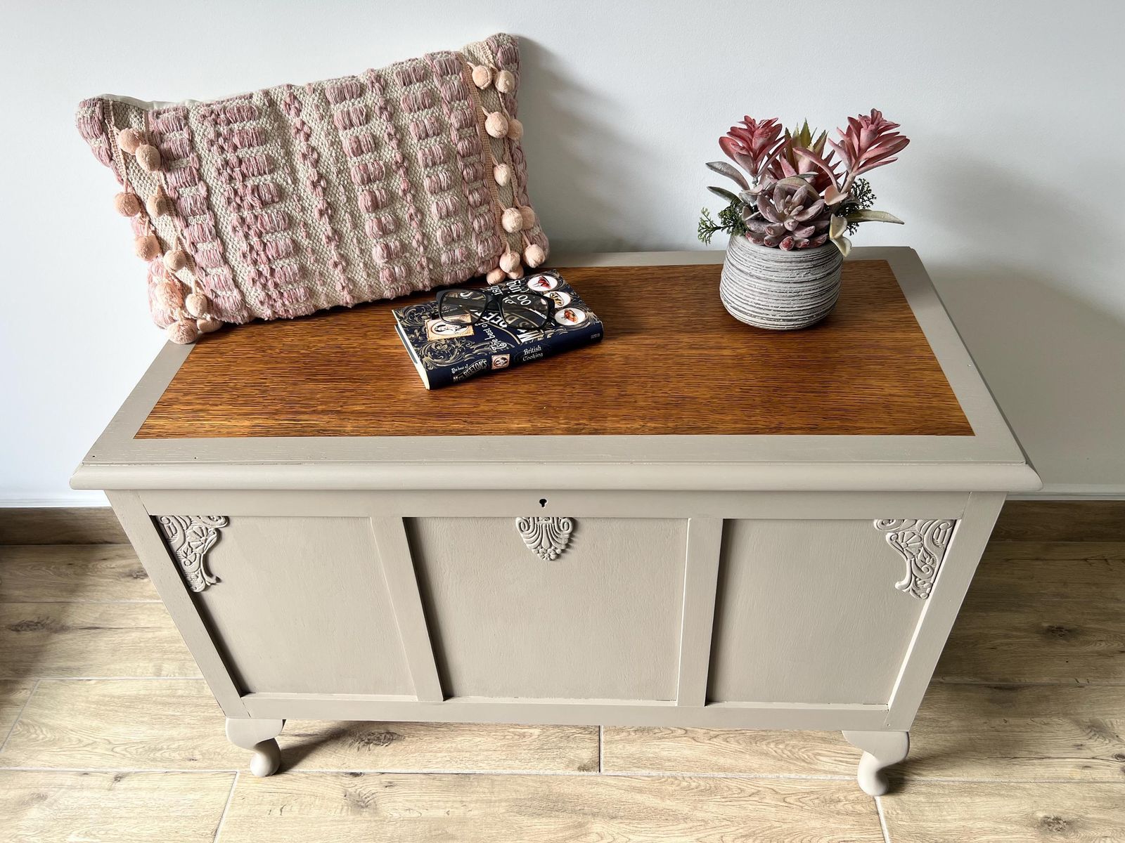 Vintage Blanket Box, Taupe Finish, Cabriole Legs, Carved Details, Queen Anne Style Storage Trunk photo buy