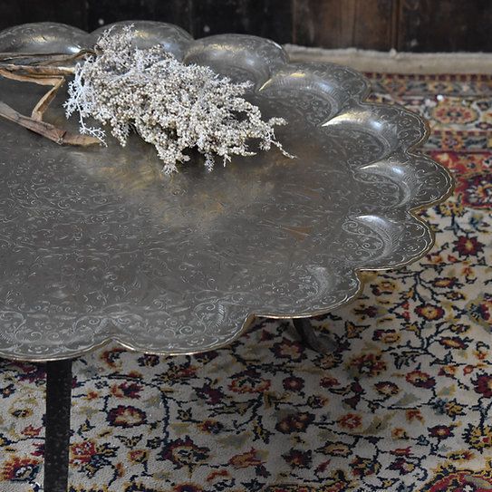 Antique Indian Kashmir Hand Engraved Scalloped Brass Wrought Iron Side Tea Table photo 295.0