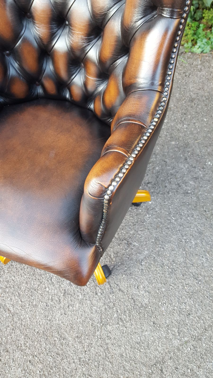 Antique Style Brown Leather Swivel Desk Chair photo vinterior