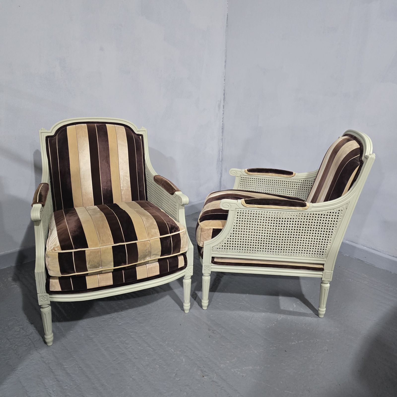 Super Pair French Bergere Armchairs photo furniture