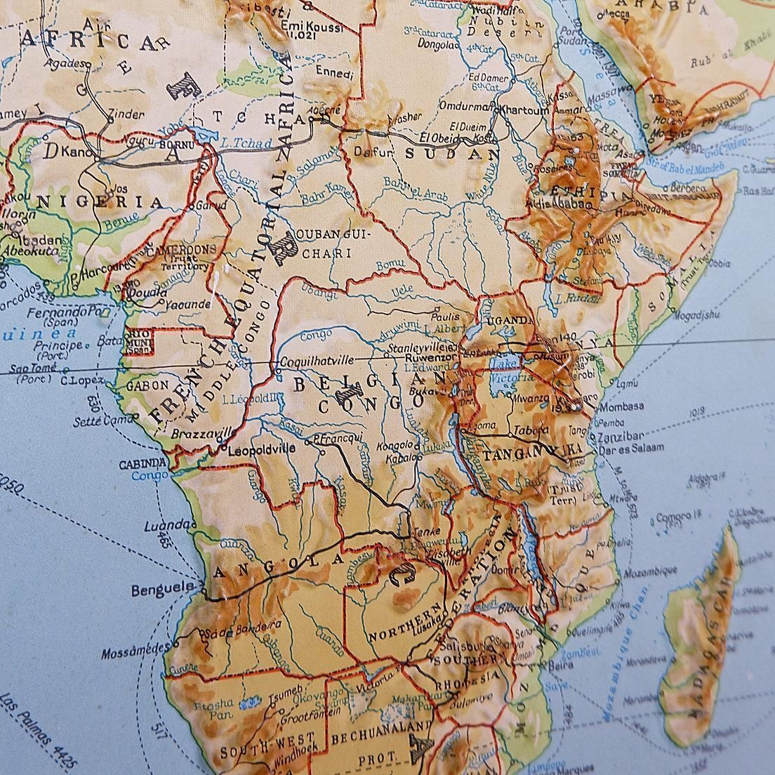 George Philip's Large Relief Map Of The World 150x110cm photo vinterior