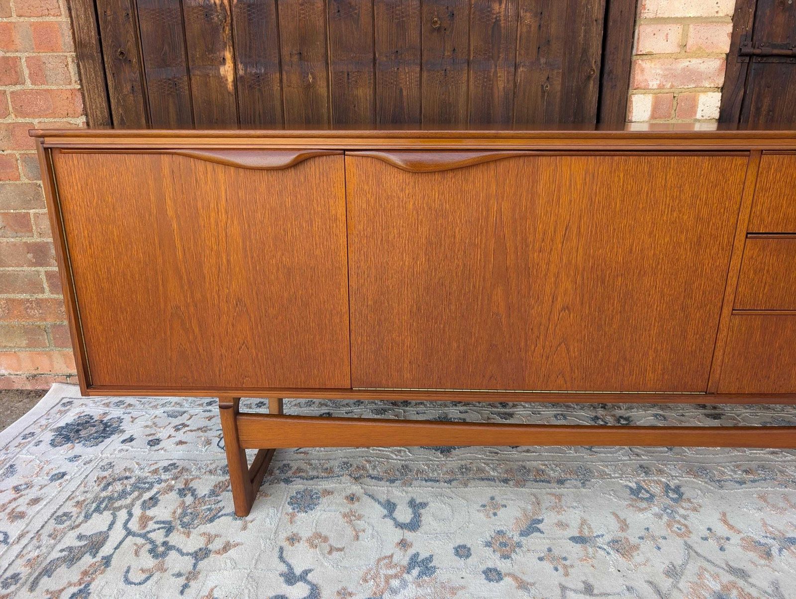 photo furniture William Lawrence Sideboard Mid Century Modern Teak 1960s. Rare Retro Find In Amazing Condition.