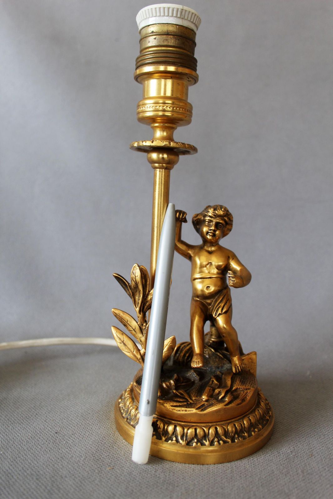 Vintage Heavy Cast Brass French Lamp, In The Louis XVI Style, Putti Cherub, Gilt Bronze, Table Lamp, Works, Sculpture Figurine photo Lighting