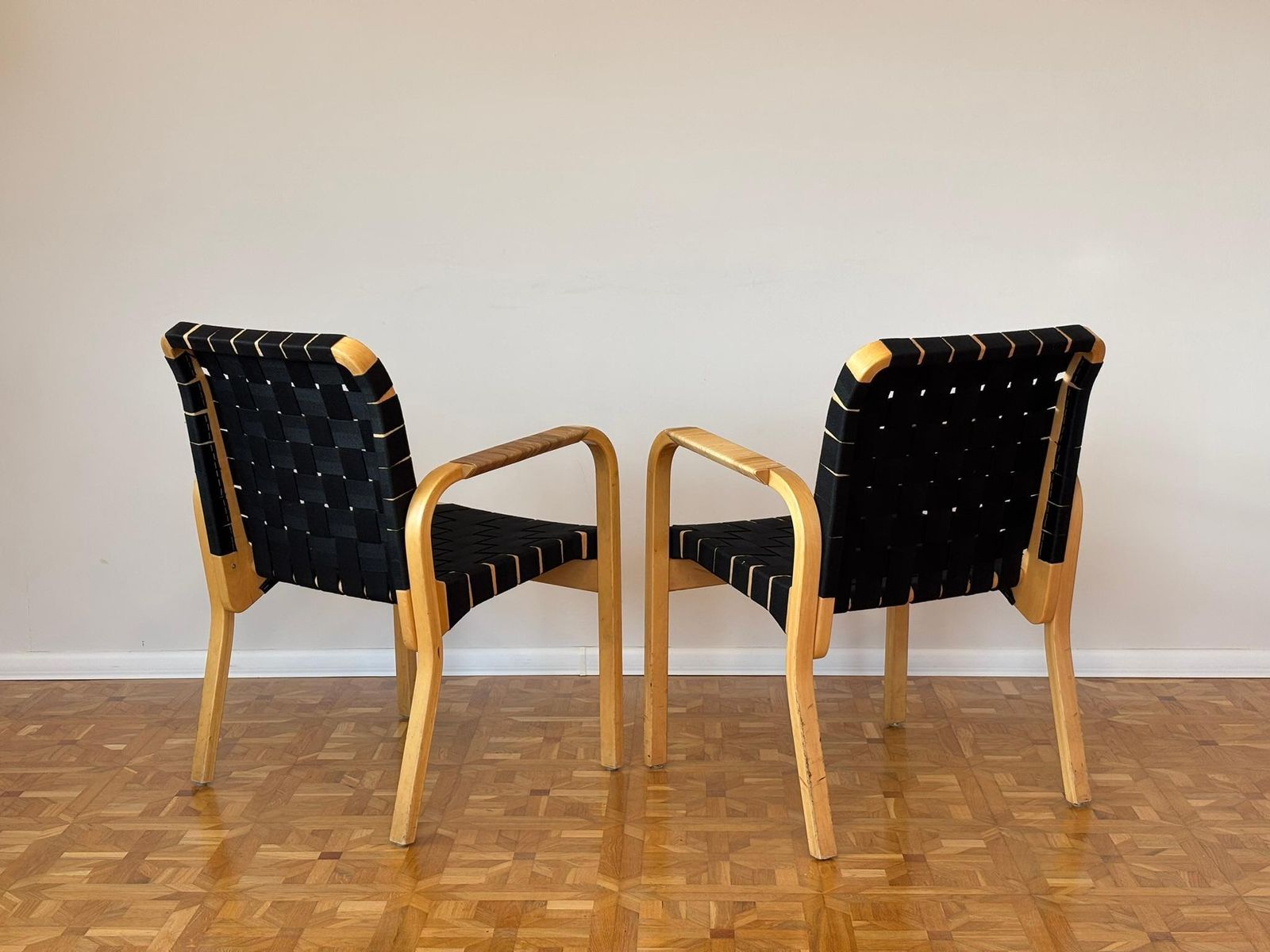 photo furniture Model 45 Lounge Chairs By Alvar Aalto For Artek, 1970s Set Of 2