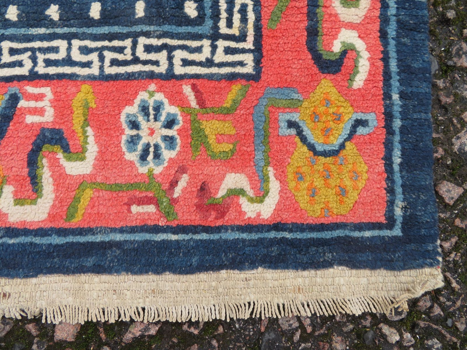 Antique Tibetan Rug. 137cm X 75cm. photo 490.0