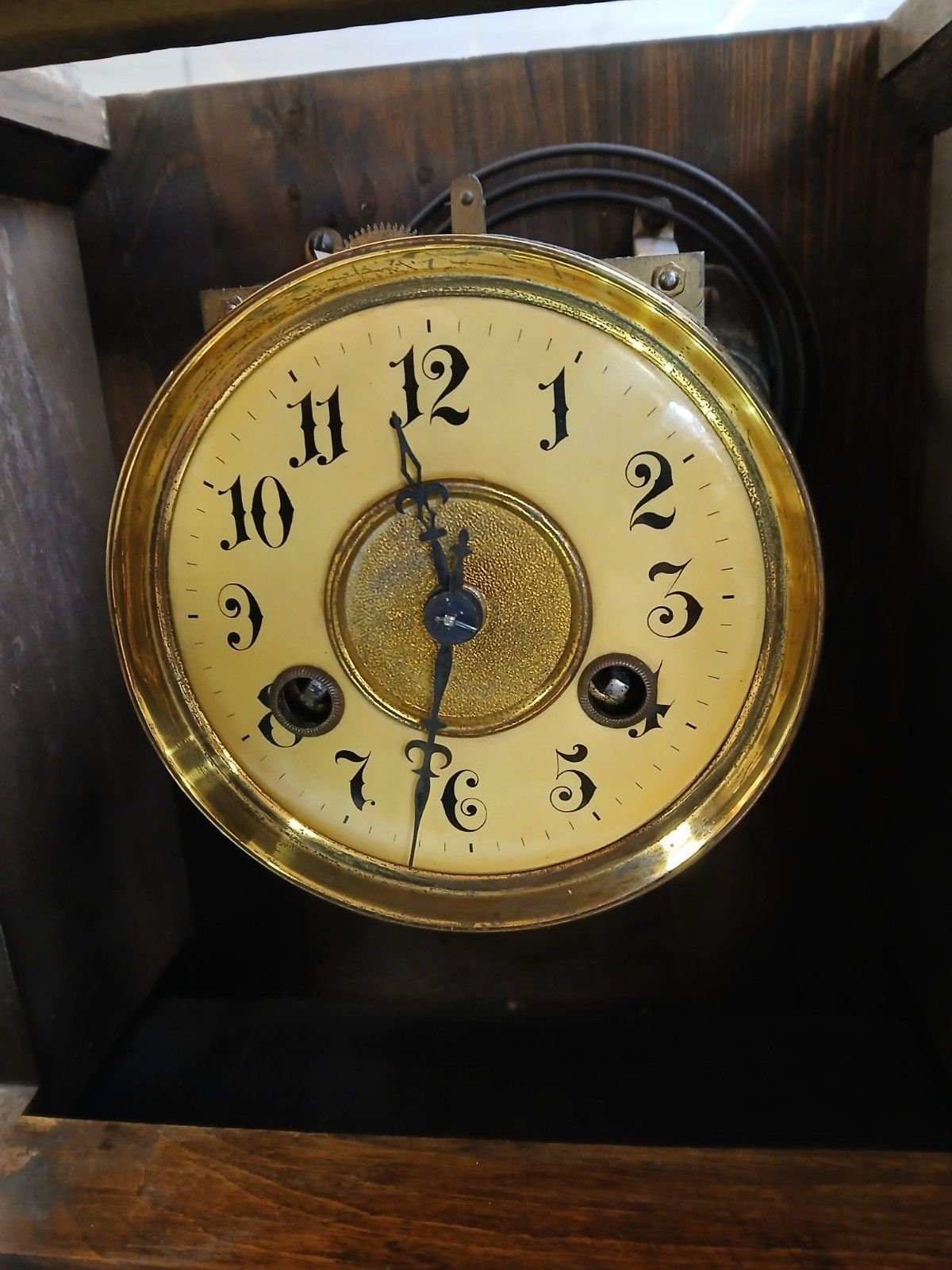 Late 19th Century 8 Day Hand Carved Mantel Clock By Junghans W/O photo vinterior