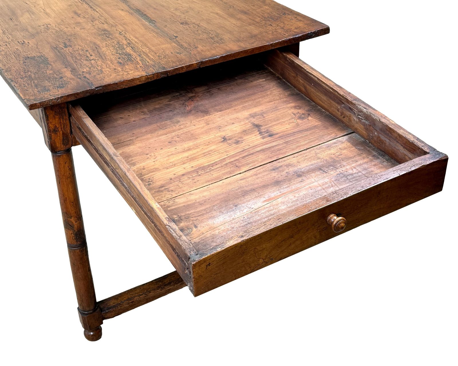 Table de ferme provinciale française en bois fruitier, de petite taille, XIXe siècle (France, vers 1850) photo buy