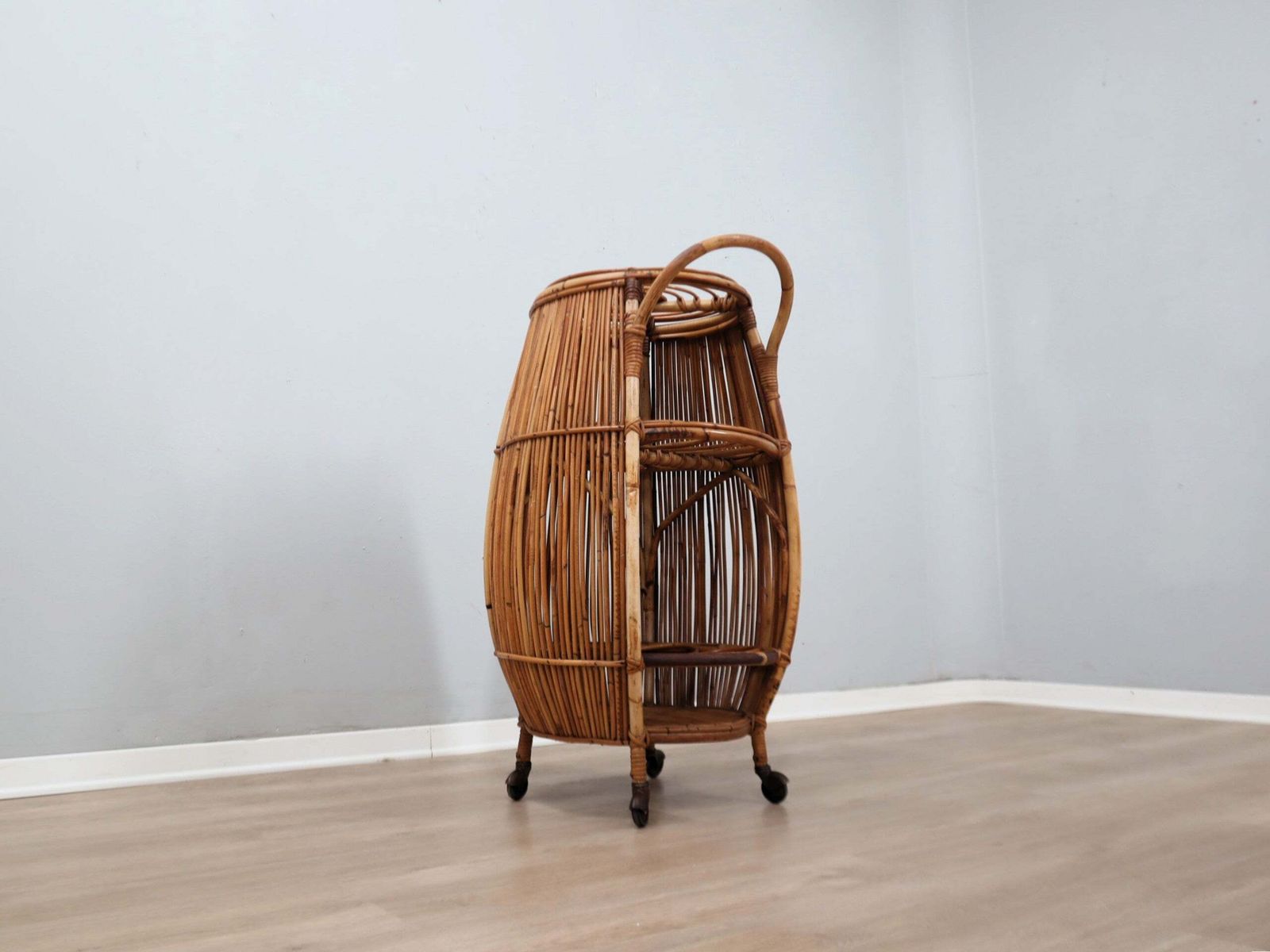 1960s Italian Mid Century Modern Rattan Barrel Bar Cart photo for sale