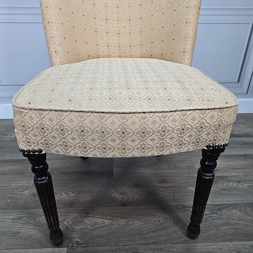 Antique Victorian Style Curved Back Chair Fireside Slipper Nursing Chair Wooden photo vintage