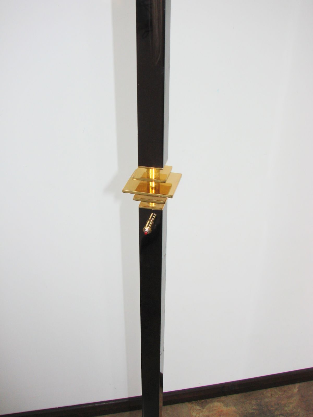 Modern Floor Lamp, 1980s, Brass And Metal – Vintage photo vintage
