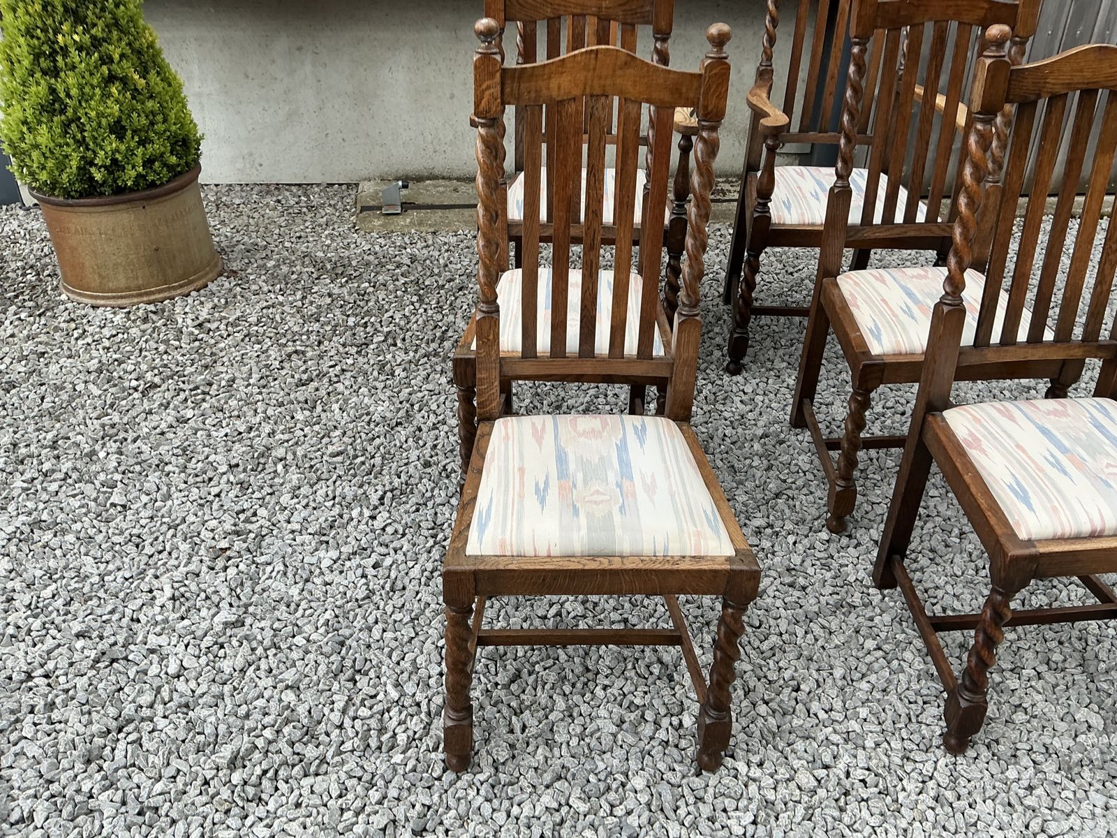 Lovely Set Of 6 Oak Twist Leg Chairs photo furniture