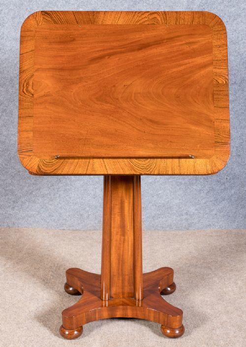 photo vinterior Regency Double Sided Reading Table
