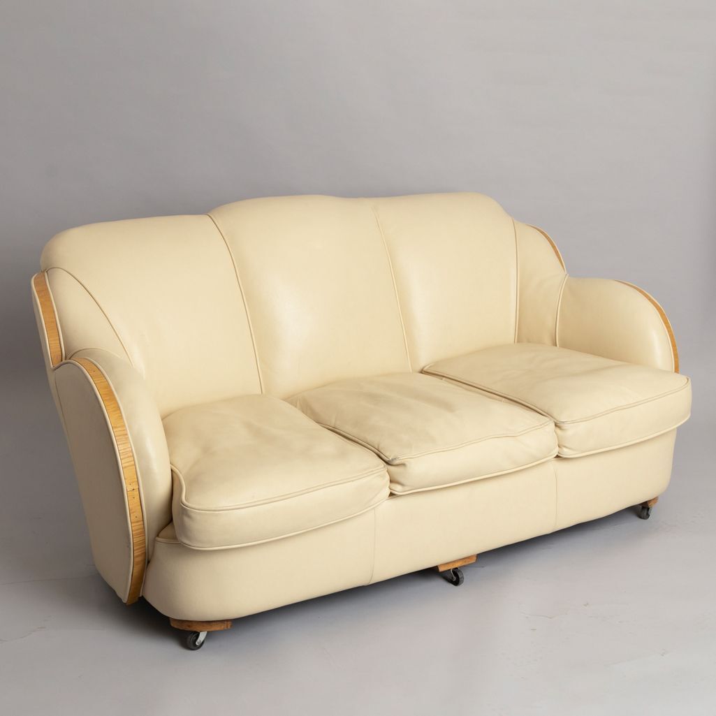 Art Deco 'Cloud' Living Room Suite In Cream Leather By Harry & Lou Epstein, Comprising Of Sofa & Two Armchairs photo Furniture