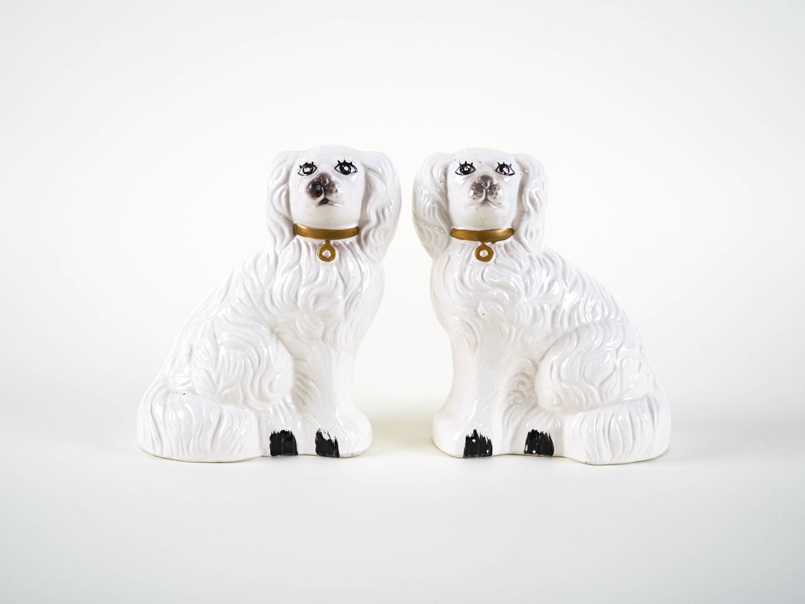 Ceramic Dog Figurines, English Style, 1970s, Made In England photo Art