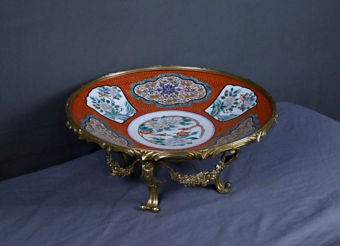 Large Imari Porcelain Bowl With Bronze Mount, Japan – Late 19th Century photo for sale