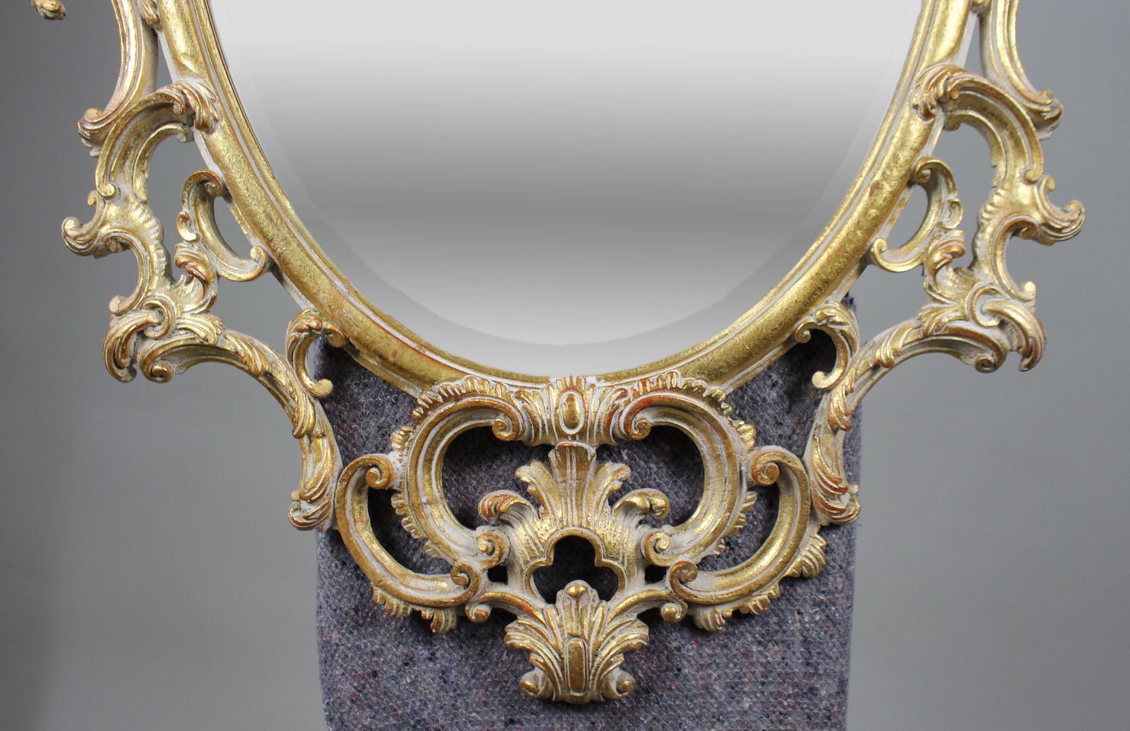 Large Italian Rococo Style Carved Giltwood Oval Wall Mirror, Florentine, 20th Ce photo 1681.0