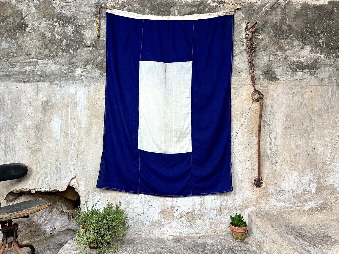 Vintage Royal Navy Nautical Signal Flag Letter 'P' 'Papa Military Broad Arrow Large