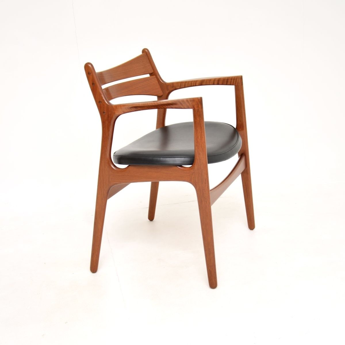 photo furniture Danish Vintage Teak Carver Desk Chair / Armchair By Erik Buch
