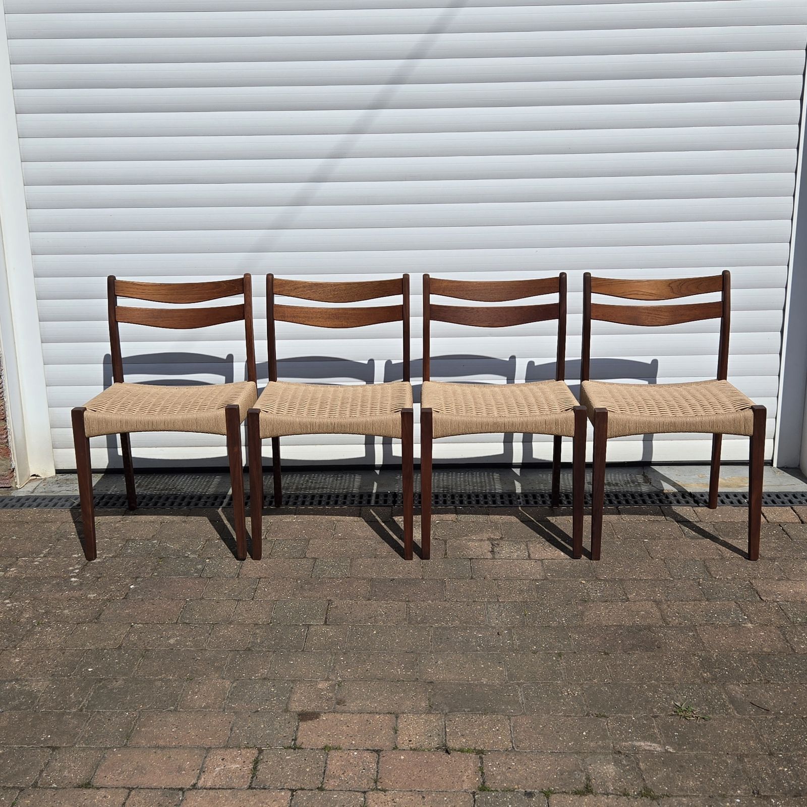 photo vinterior Mid Century Modern Solid Teak Gudme Mobilfabrik Dining Table And 4x Danish Papercord Chairs Fully Refurbished