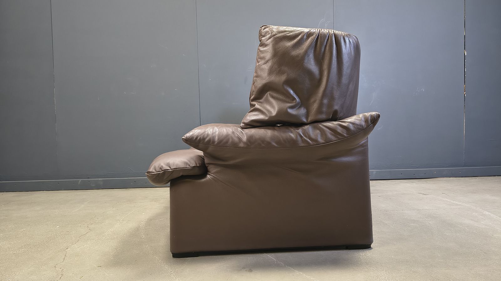 Porto Venere Sofa By Vico Magistretti For Cassina, 1970s photo Furniture