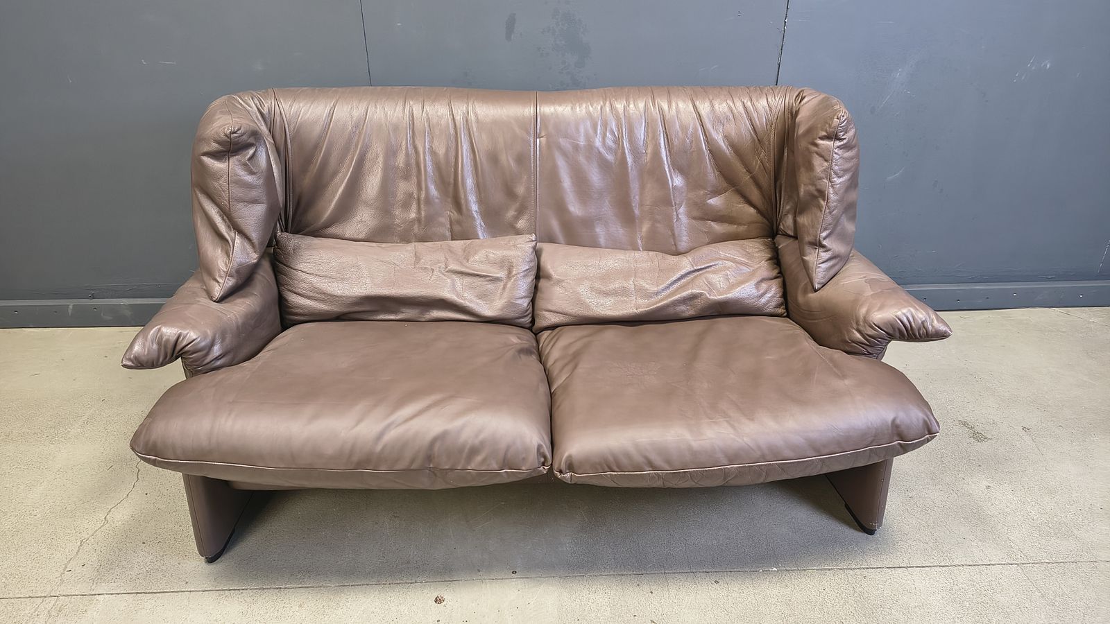 1250.0 Porto Venere Sofa By Vico Magistretti For Cassina, 1970s photo