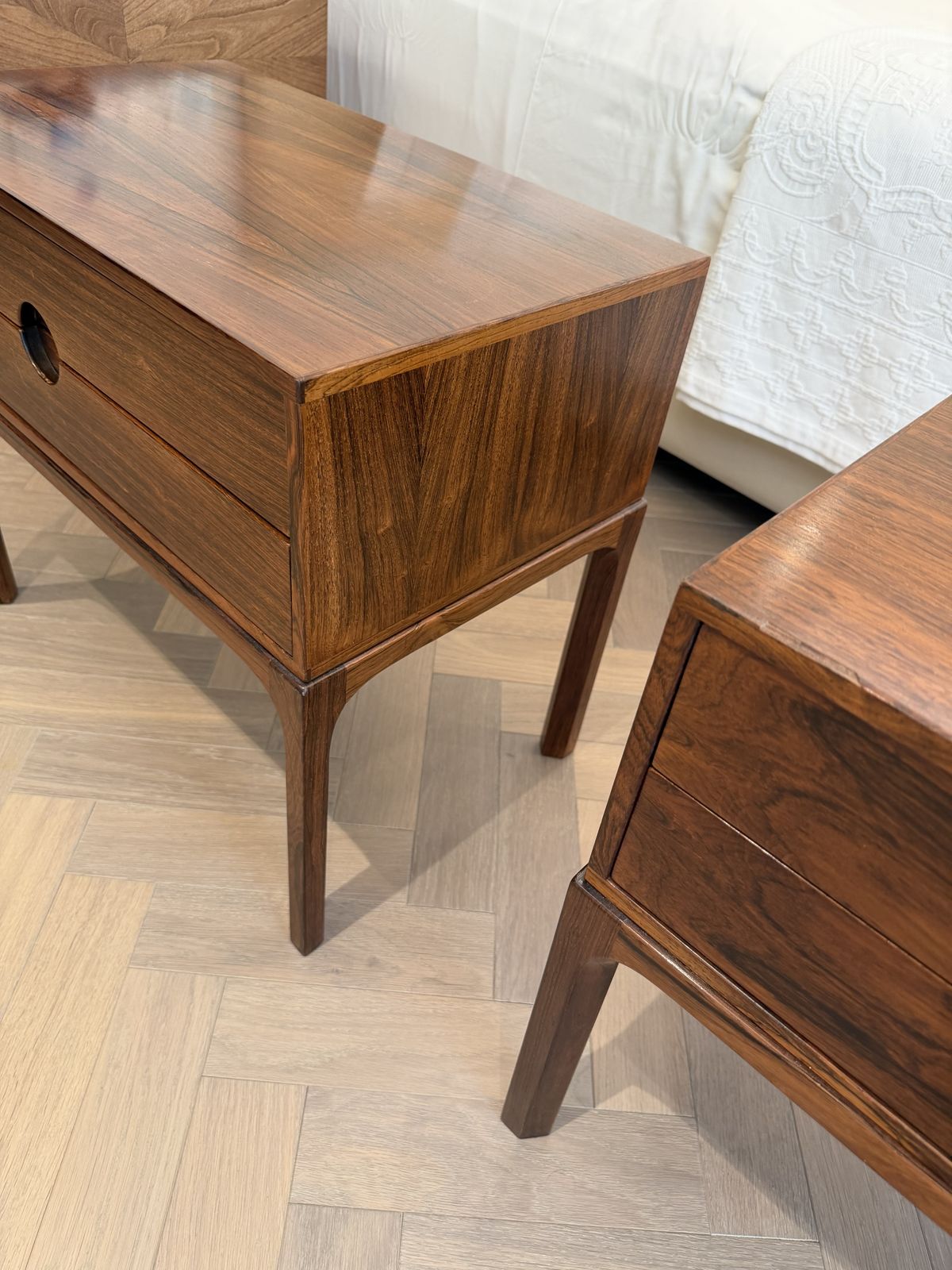 photo furniture Pair (2 Piece) Danish Mid Century Rosewood Nightstands By Aksel Kjersgaard