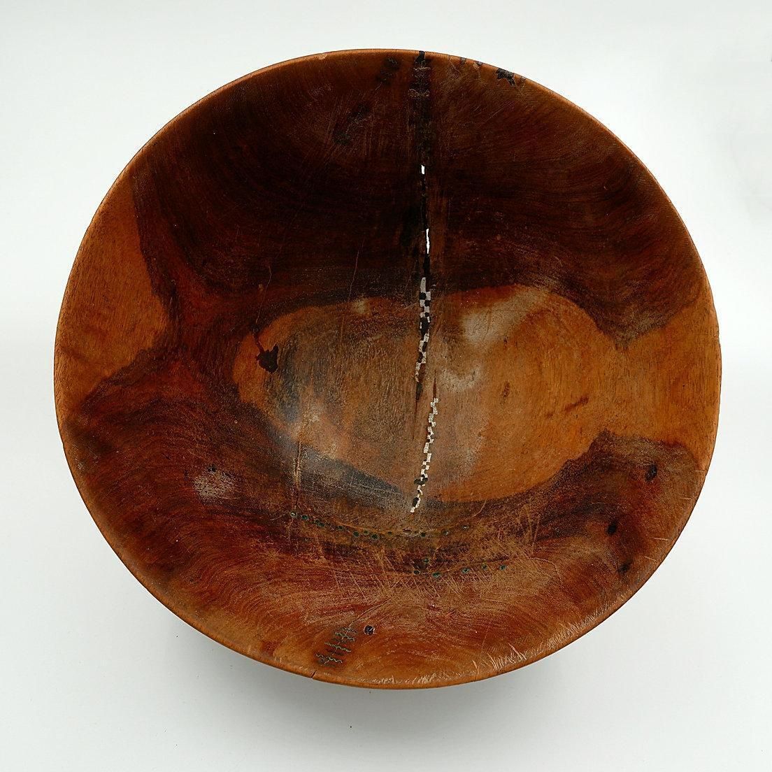 photo vinterior Large Carved Tribal Wooden Bowl, Wabi Sabi Style, 20th Century, 32.5cm