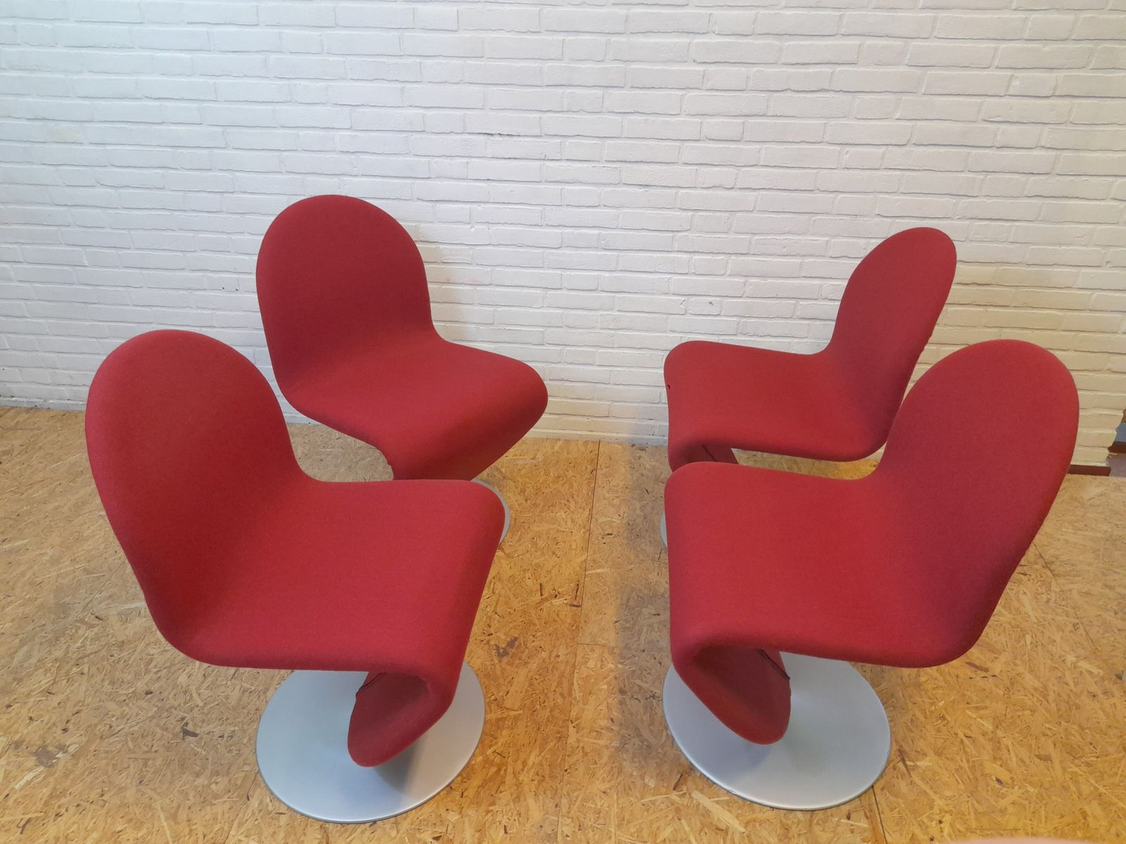 Furniture Verner Panton 1 2 3 Serie Diner Chairs photo