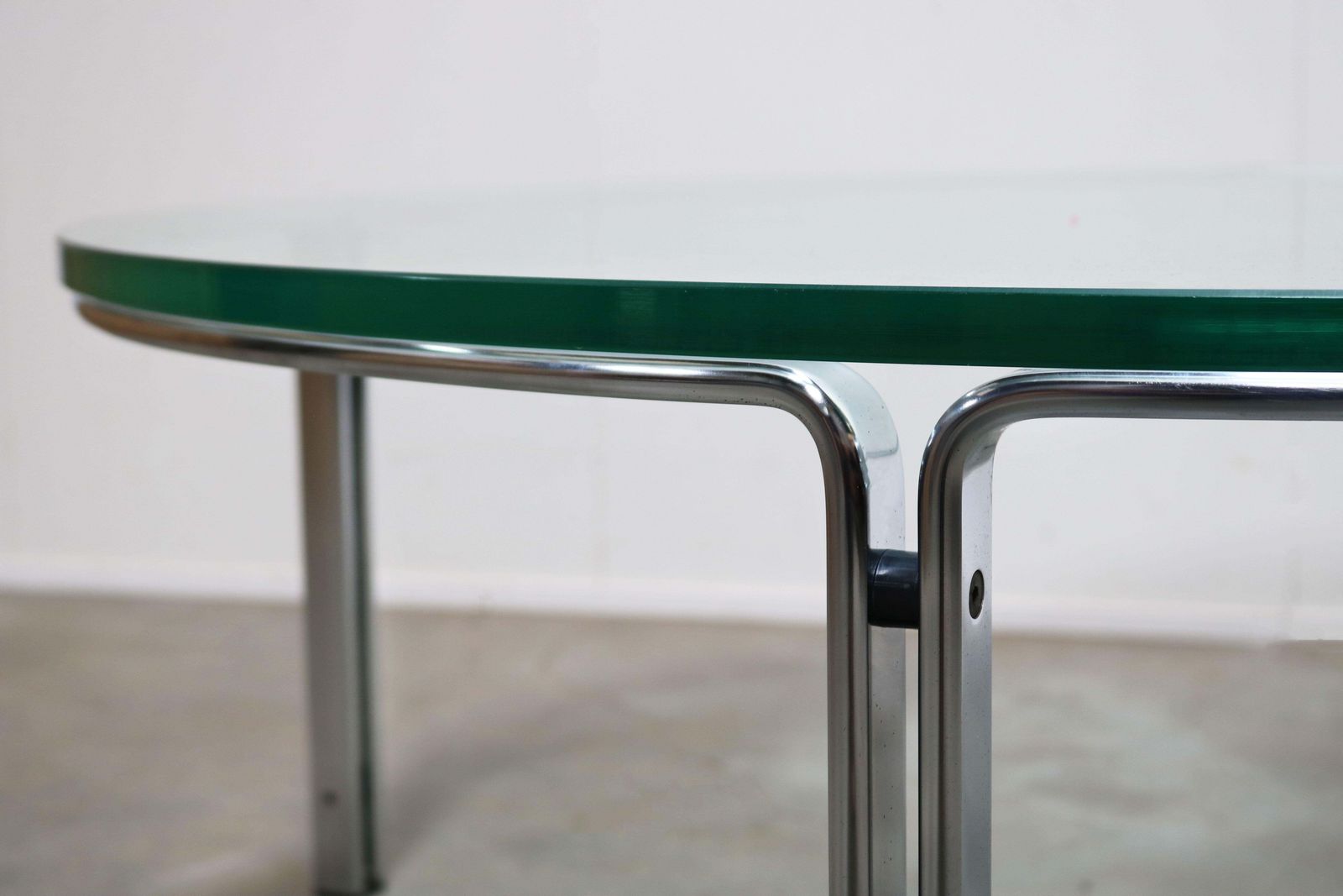 Table basse HB110 de Horst Brüning pour Kill International, modèle rare photo furniture