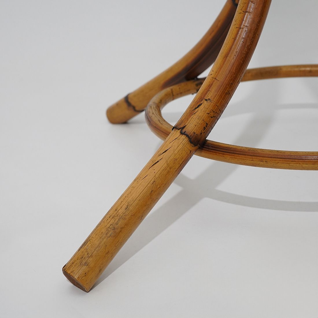 photo furniture Floor Coat Stand In Rattan And Woven Wicker, 1960s.