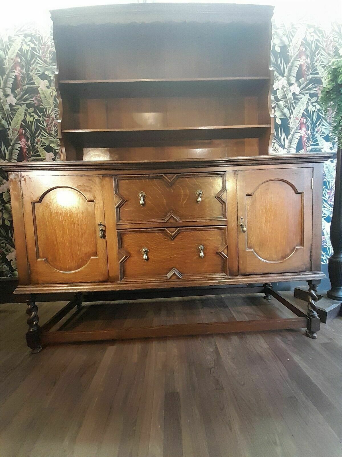 Solid Oak Geometric Jacobean Style Welsh Dresser 2 Drawers And Flanking Doors