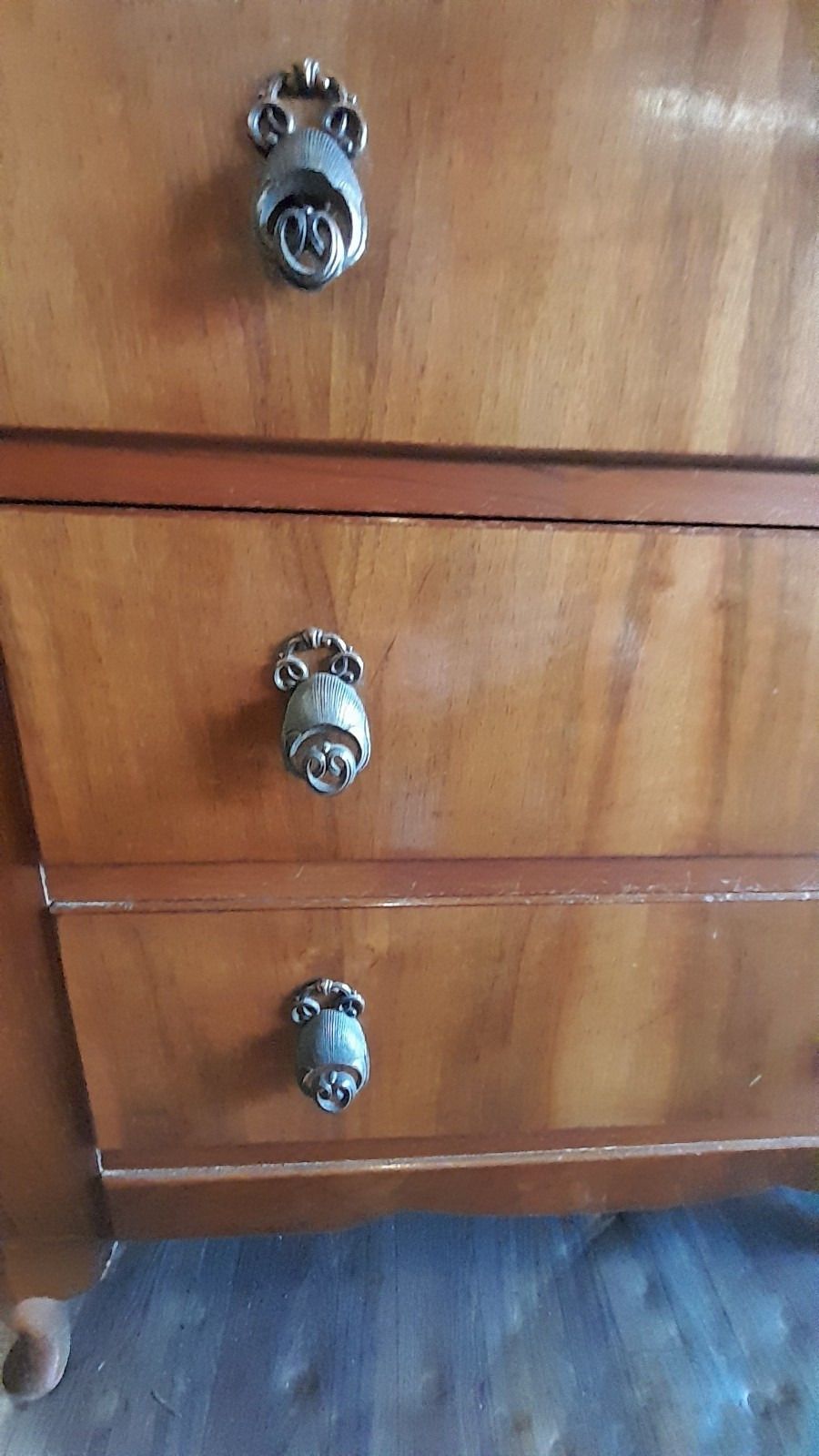Vintage Lebus Chest Of 4 Drawers Cabriole Legs And Original Handles photo 249.0