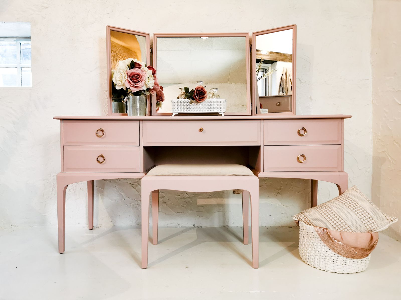 Spray Painted Dusky Pink Stag Minstrel Dressing Table Set With Triple Mirror & Stool