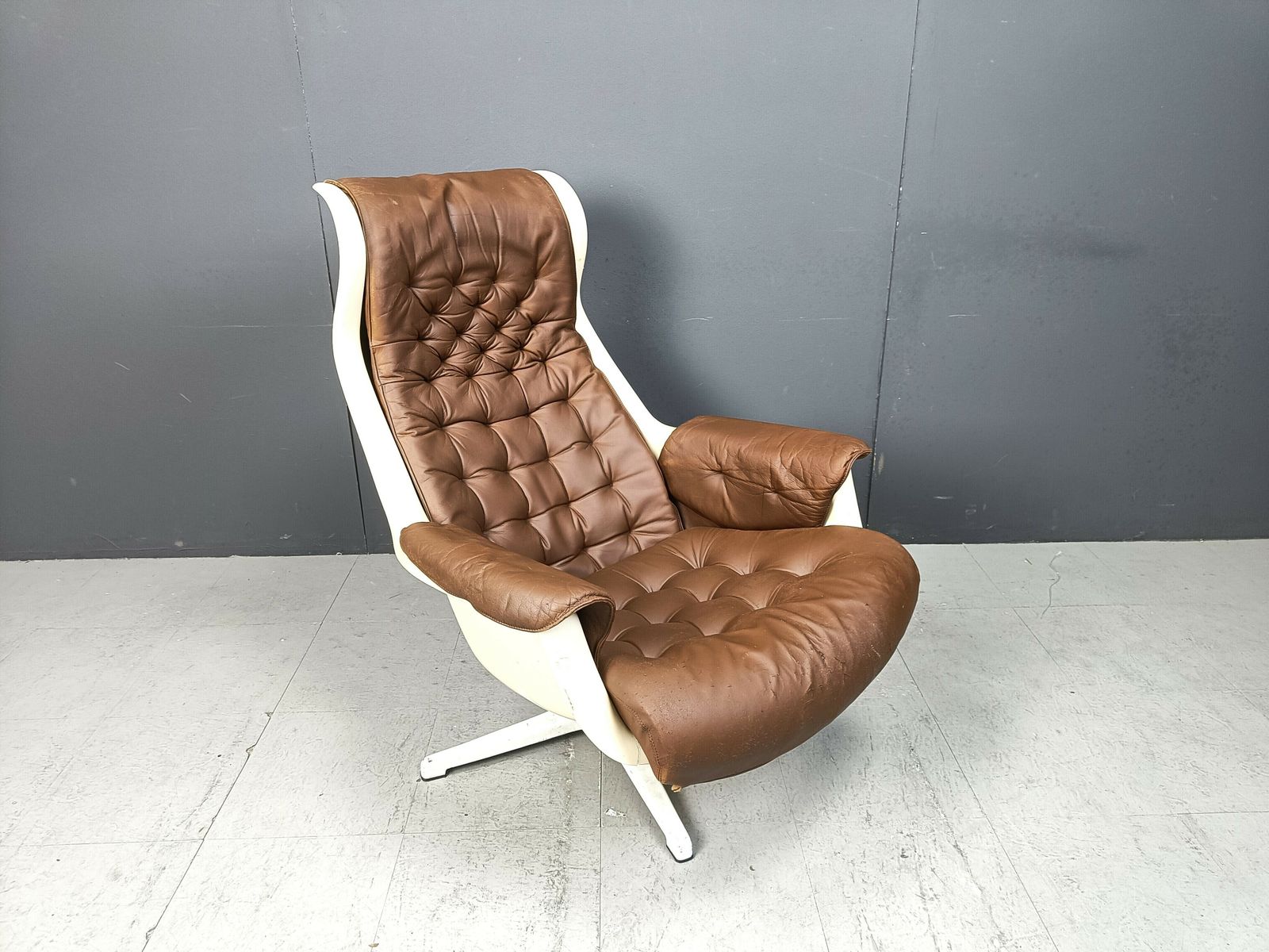 Mid Century Space Age Galaxy Armchair By Alf Svensson For Dux, 1968 photo vinterior
