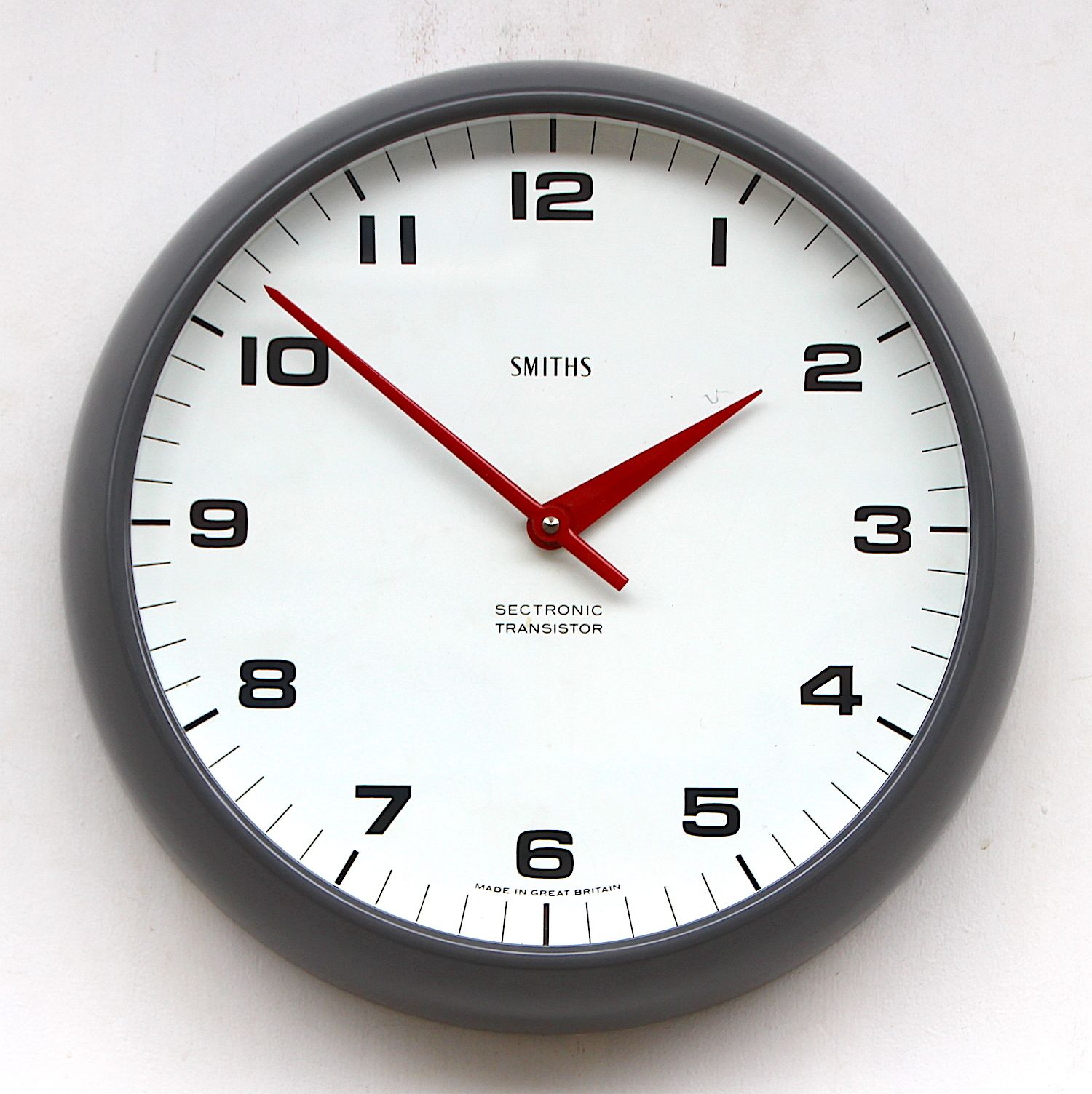 1970s British Bakelite Vintage School / Railway Wall Clock. Fully Guaranteed. London Timepiece photo for sale