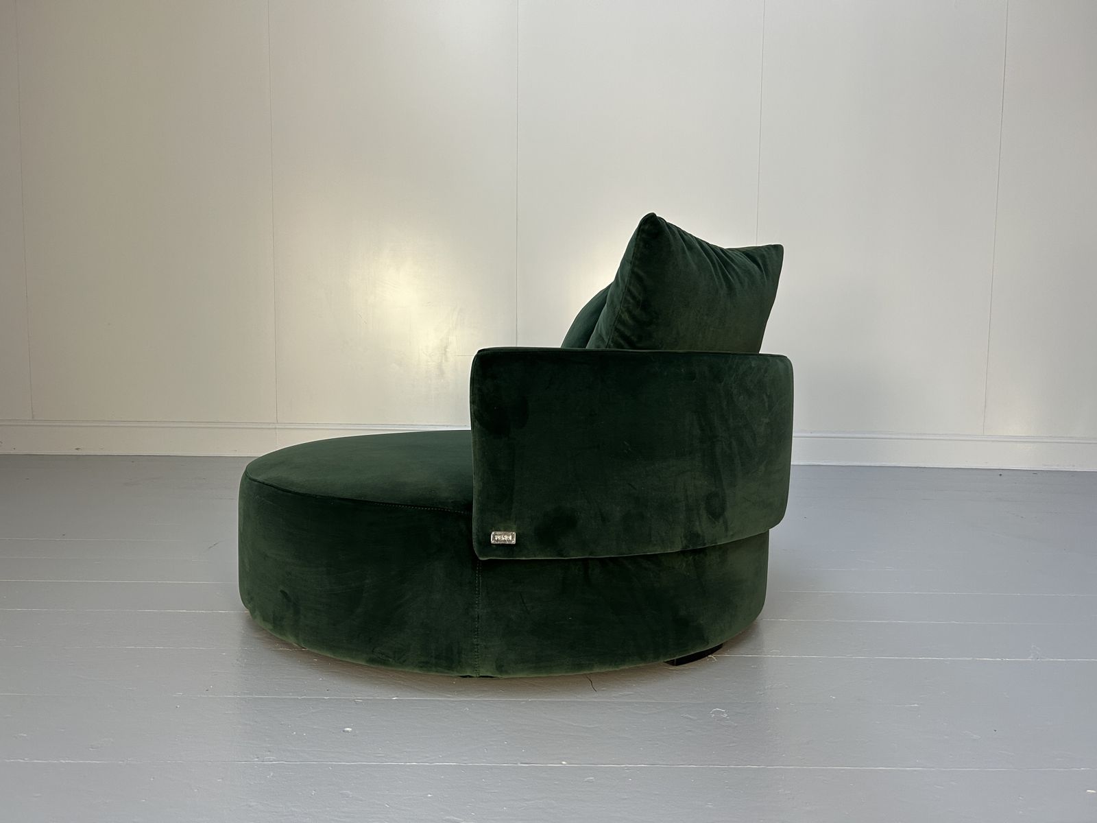 Fendi Casa Round Circular Chaise Daybed In Green Italian Velvet photo Furniture