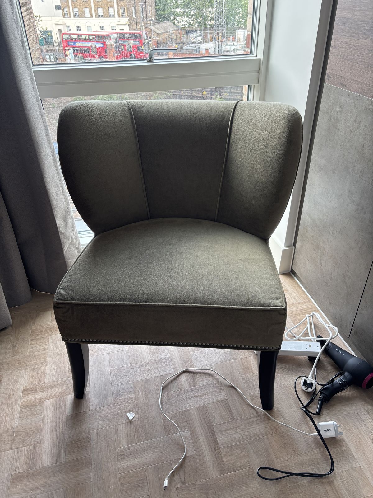 Arhaus Modesto 00s Occasional Chair Green Velvet Perfect Condition