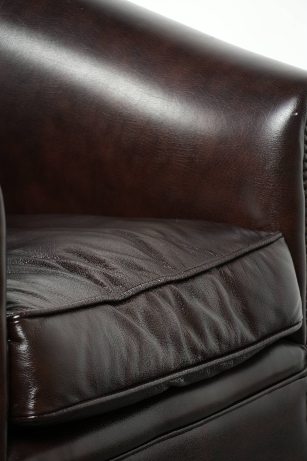 Meubels Donkere Koehuid Club Fauteuil Met Tijdloos Engels Design, Goede Staat photo