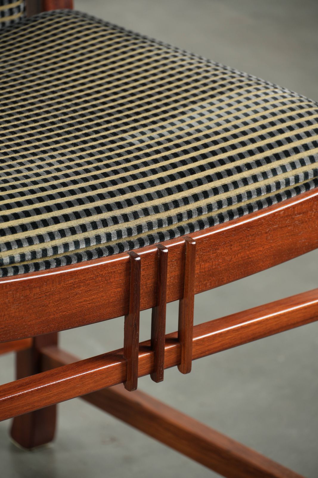 photo furniture Set Of 2 Beautiful Art Deco Design Schuitema Dining Chairs With Wooden Frame And Luxurious Fabric Upholstery From The Decoforma Series.
