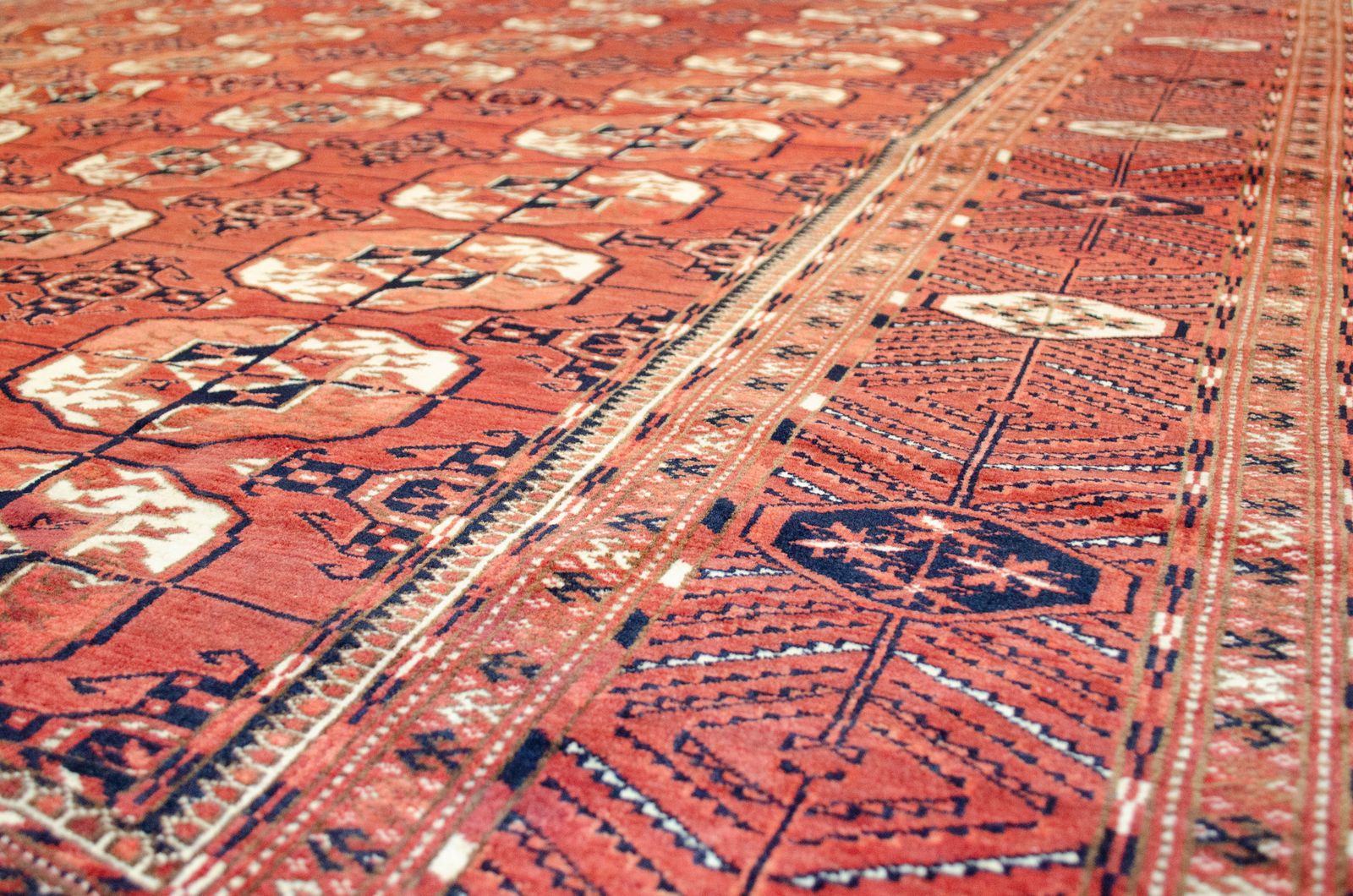 Antique Turkman Carpet 310x220cm photo furniture