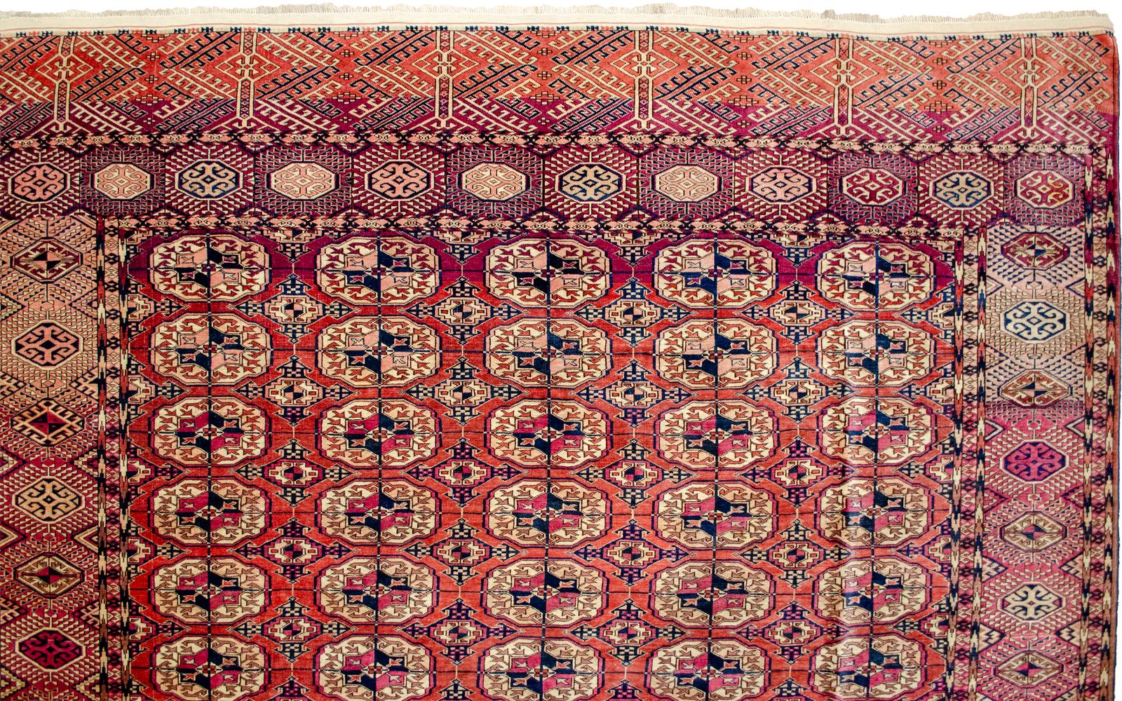 Antique Turkman Carpet 315x214cm photo Textiles