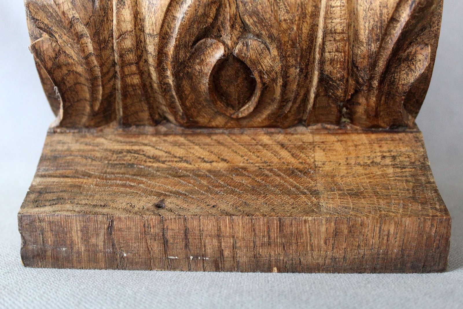 164.0 Very Large Antique Ornate Wood Corbel Bracket, Scroll Design, Man Face, Flemish Style, Acanthus Architectural, Style Renaissance, Salvage photo