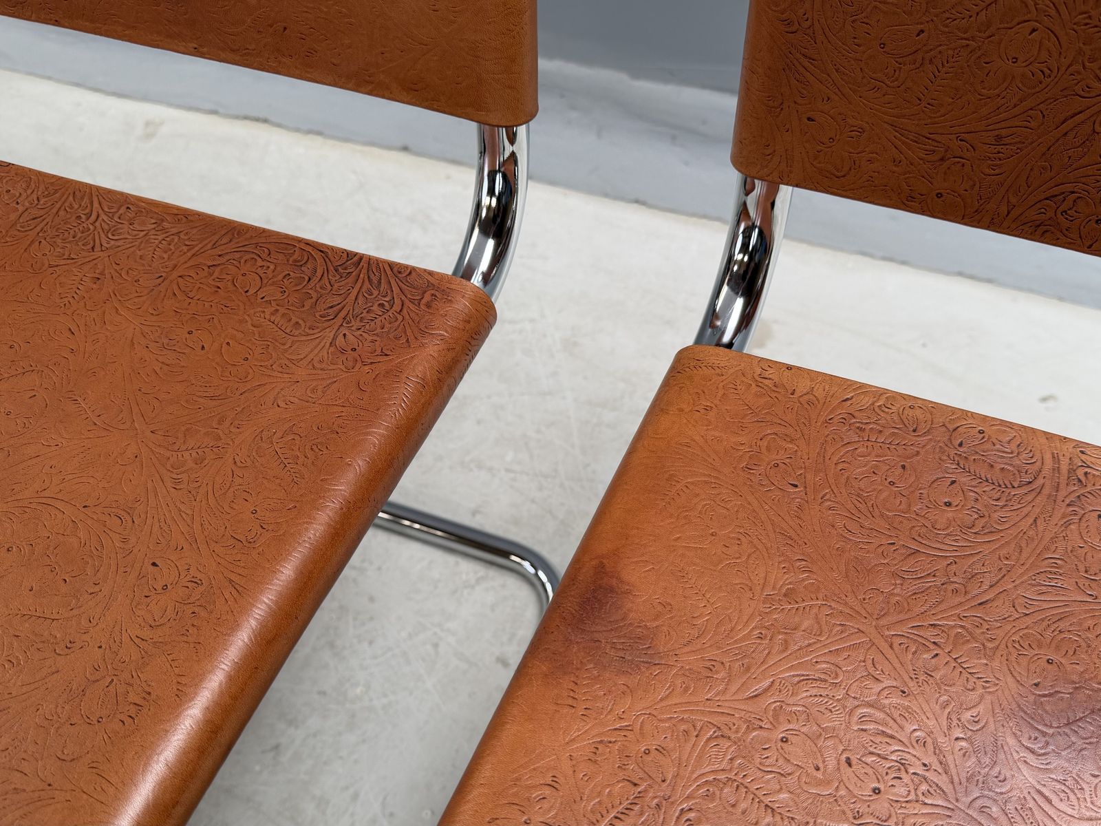6 Dining Chairs Mart Stam Marcel Breuer S33 Set Of Six Chrome Tan Brown Cognac Leather Cantilever Bauhaus 6 Mid Century Dining Chairs photo vintage