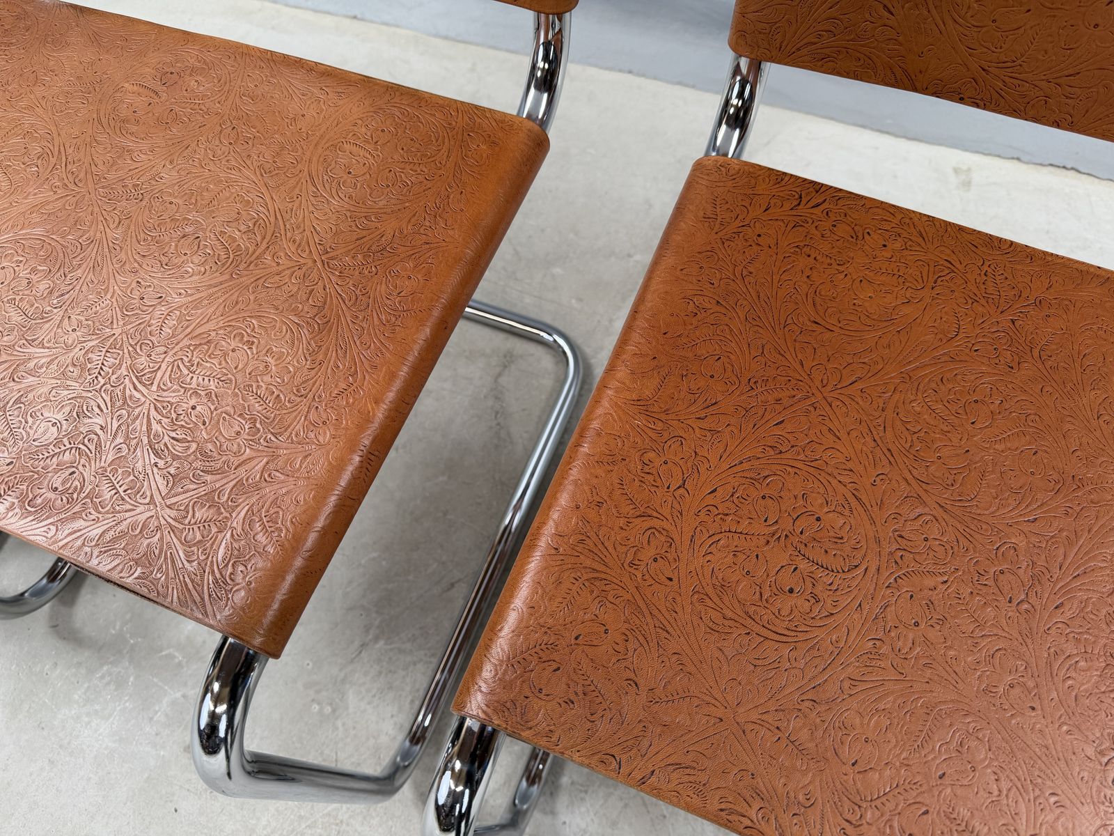 photo for sale 6 Dining Chairs Mart Stam Marcel Breuer S33 Set Of Six Chrome Tan Brown Cognac Leather Cantilever Bauhaus 6 Mid Century Dining Chairs