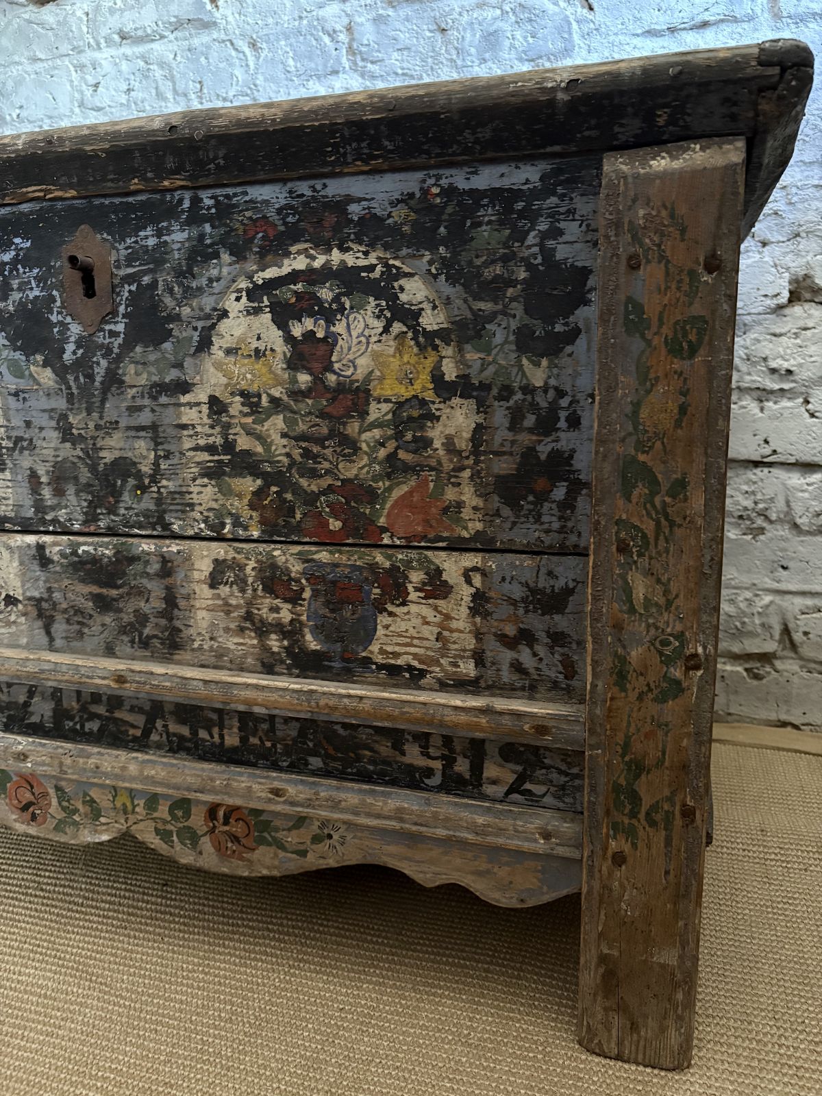 Antique French Folk Art Painted Chest photo vinterior