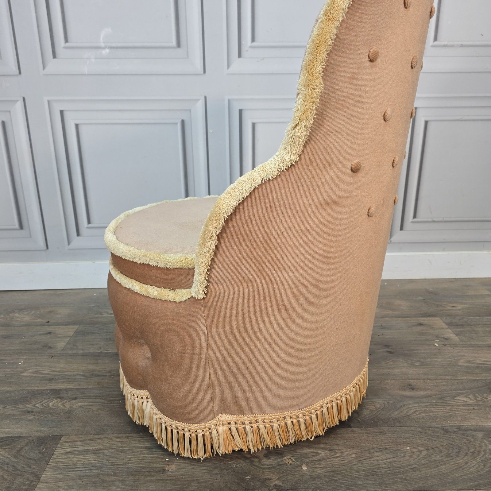70.0 Vintage Sherborne Tub Chair Button Back Upholstered Armchair Bedroom Seat Retro photo