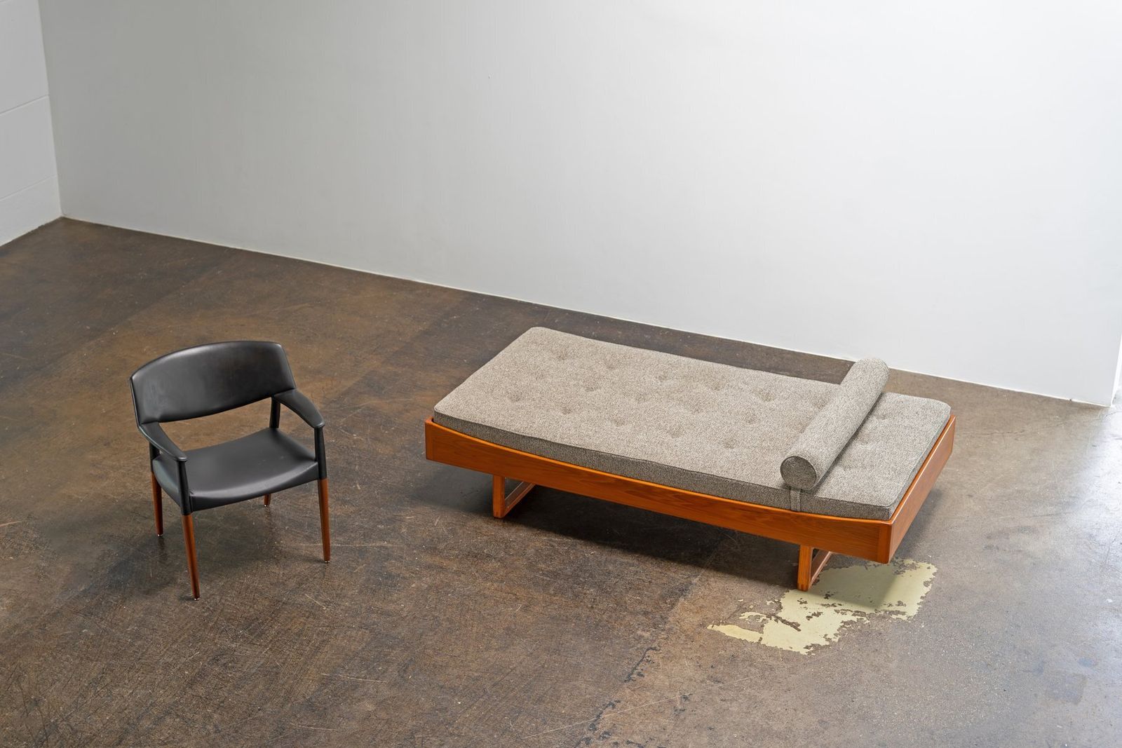 Leather Armchair By Ejnar Larsen And Aksel Bender Madsen For Willy Beck, 1949 photo Furniture