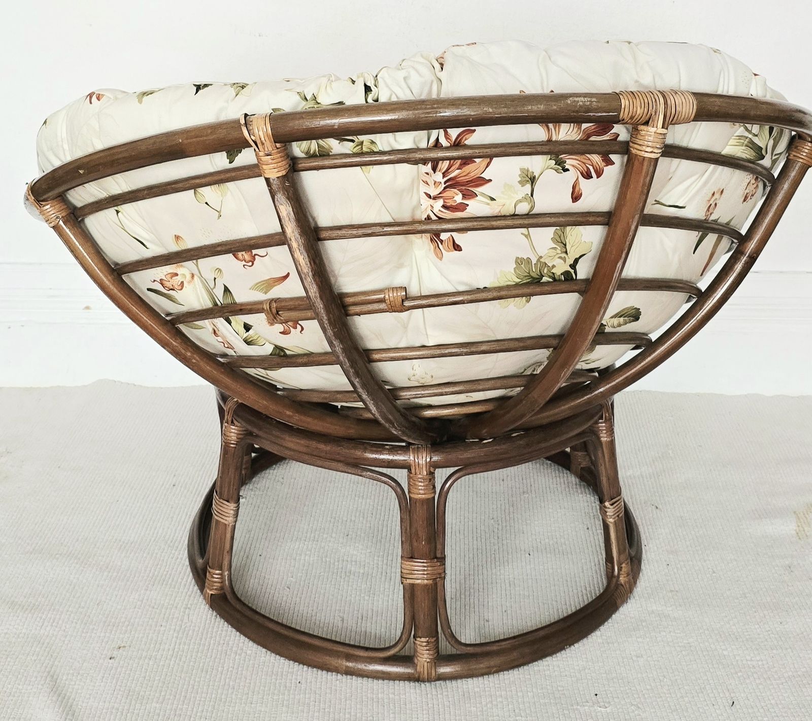 A Mid Century Bamboo Papasan Chair With Original Cushion photo 320.0