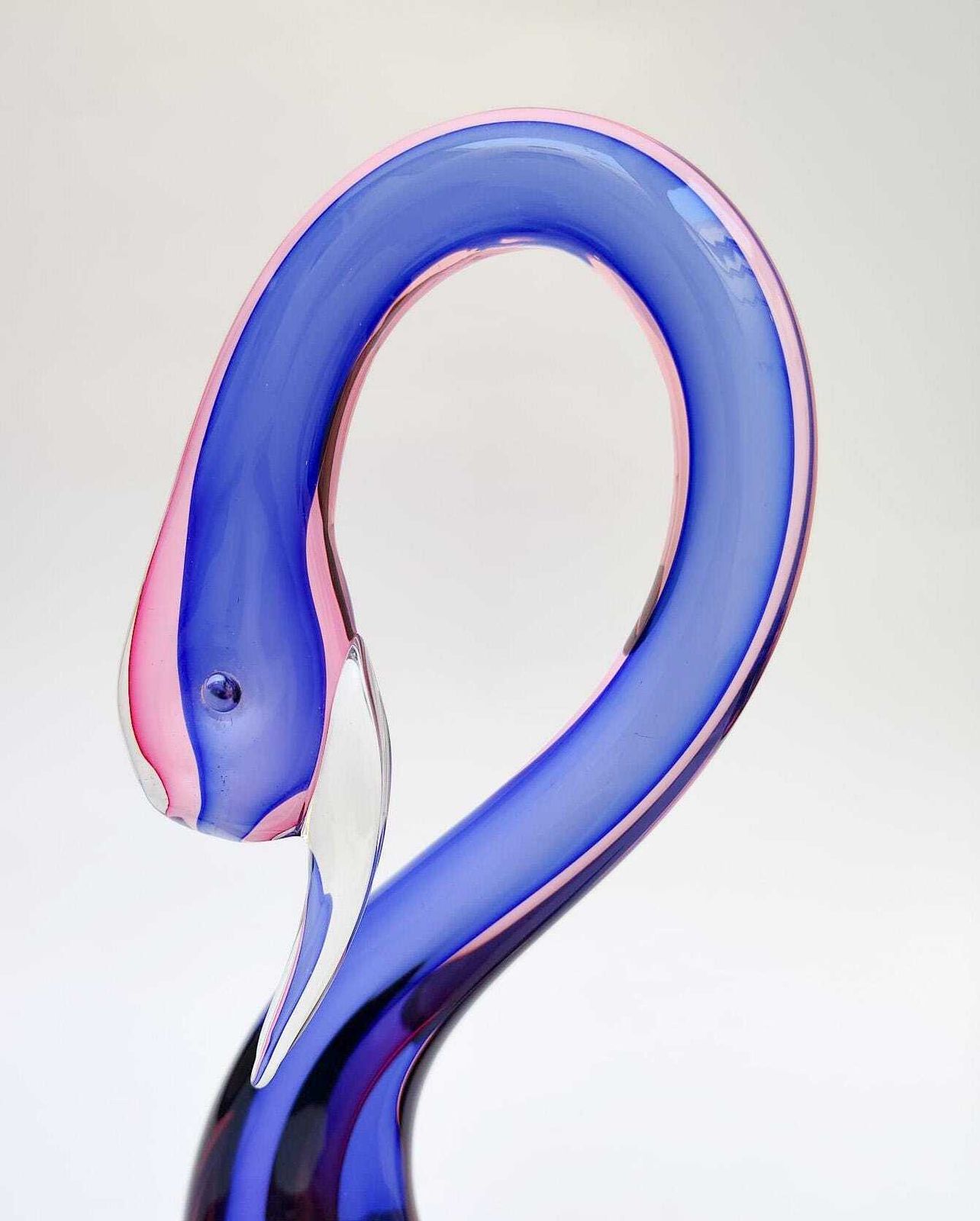photo furniture Swan Figurine In Vintage Murano Glass Designed By Seguso Flavio Poli, Blue And Pink Sculpture
