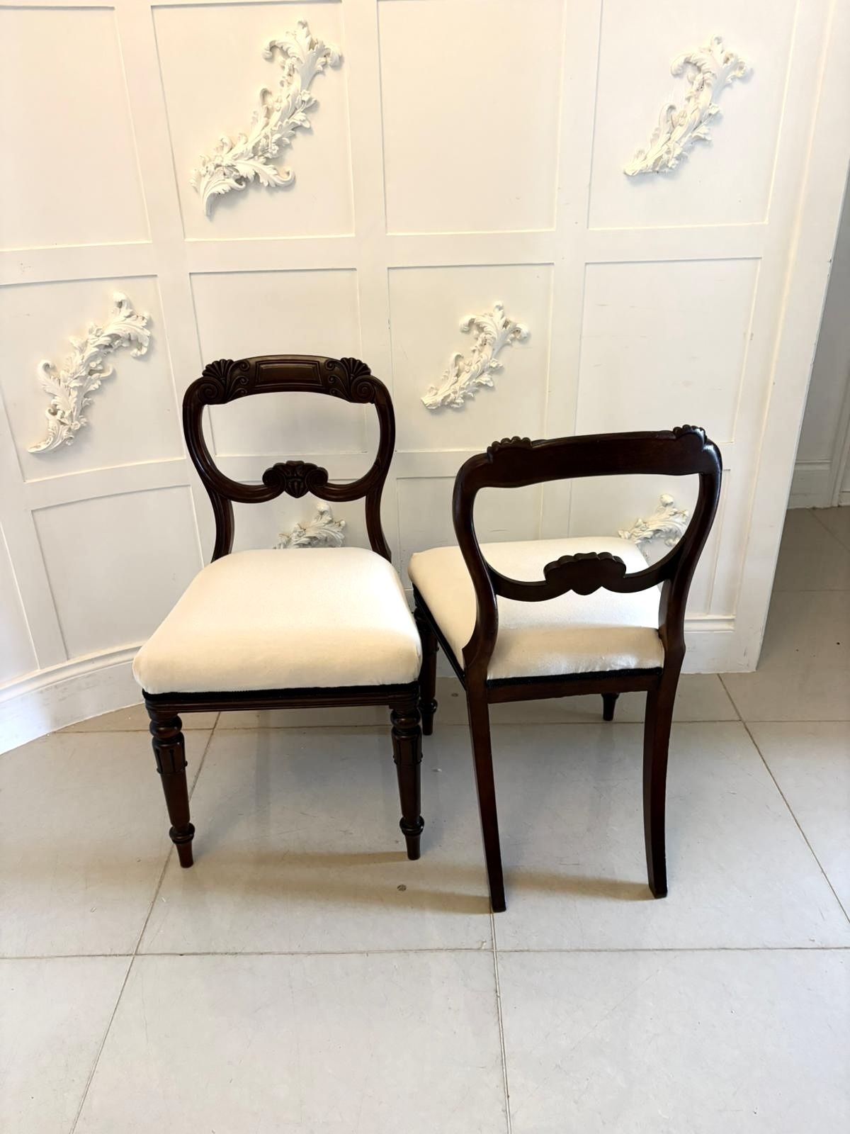 7150.0 Antique Set Of 10 English 19th Century Carved Mahogany Dining Chairs photo